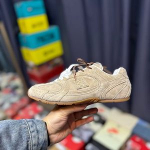 fe647a352e64190b3681f50c14e13ac2.jpg